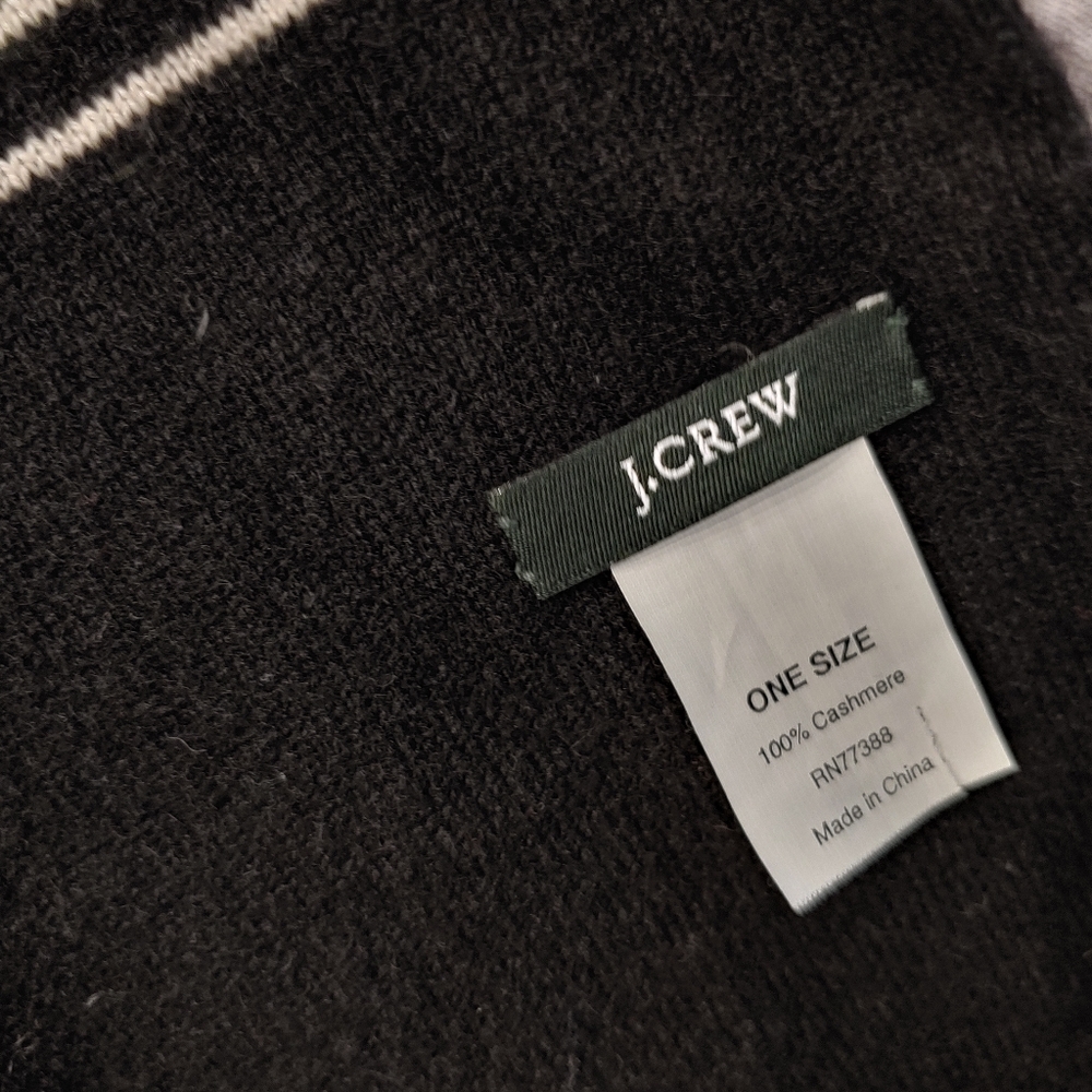 Cashmere scarf